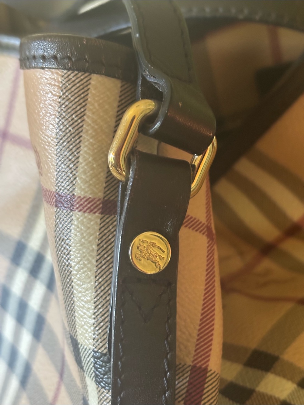Burberry Haymarket tote - Picture 6 of 16